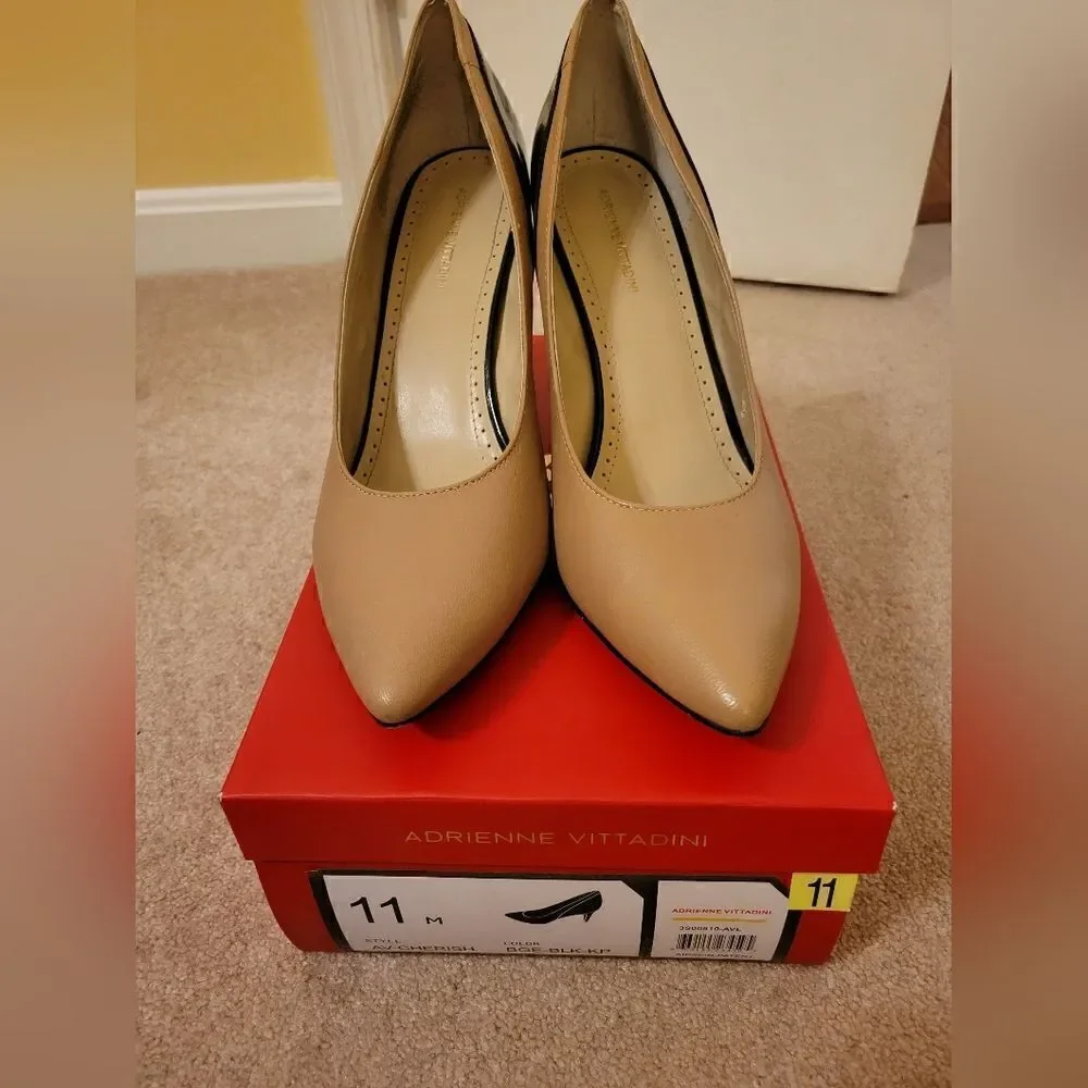 Adrienne Vittadini color block pumps size 11